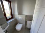 Helle 3-4 ZKB mit kleinem Balkon und Gartenanteil - zentrumsnah - - Toilette