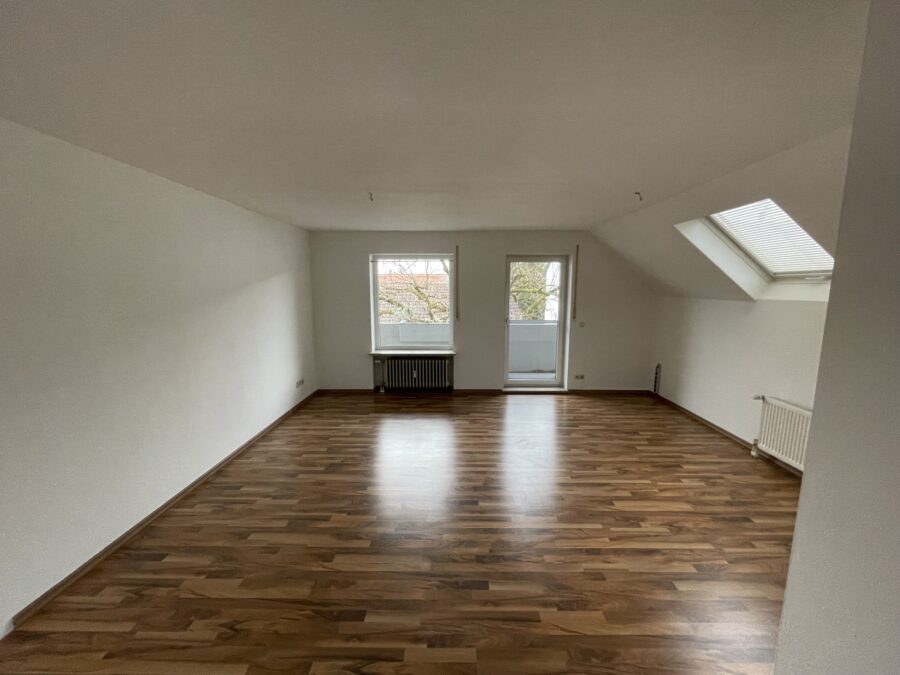 Dachtraum-Maisonette (vermietet) 3 ZKB mit 2 Bädern, 2 Balkonen und Garage!, 86830 Schwabmünchen, Maisonettewohnung